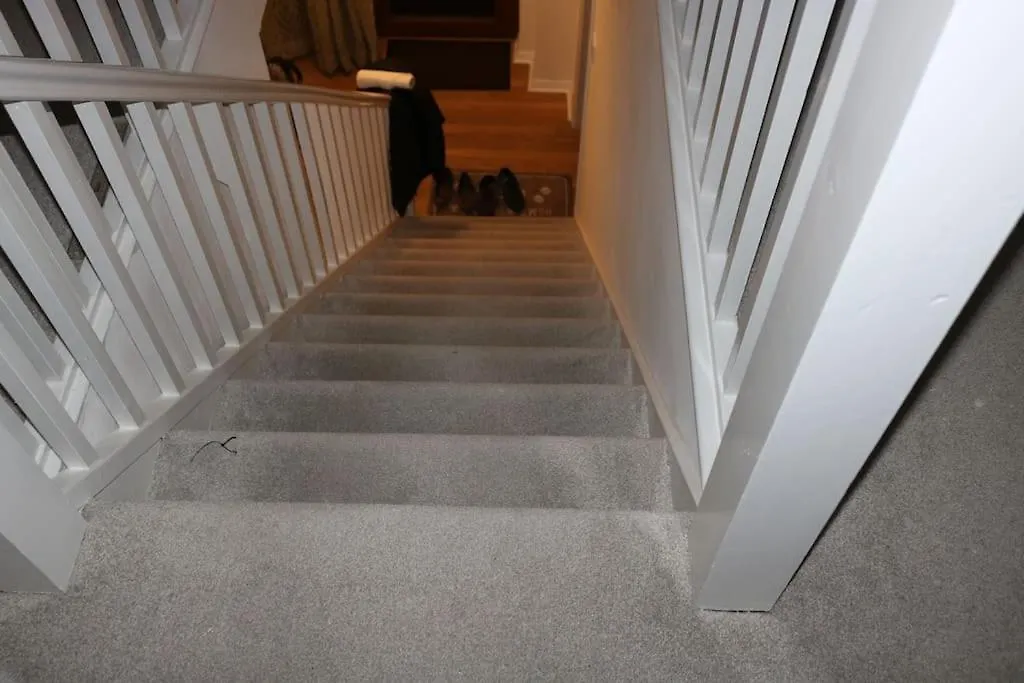 Entire -4 Bedrooms Detached House With Driveway Nottingham 0*,  United Kingdom