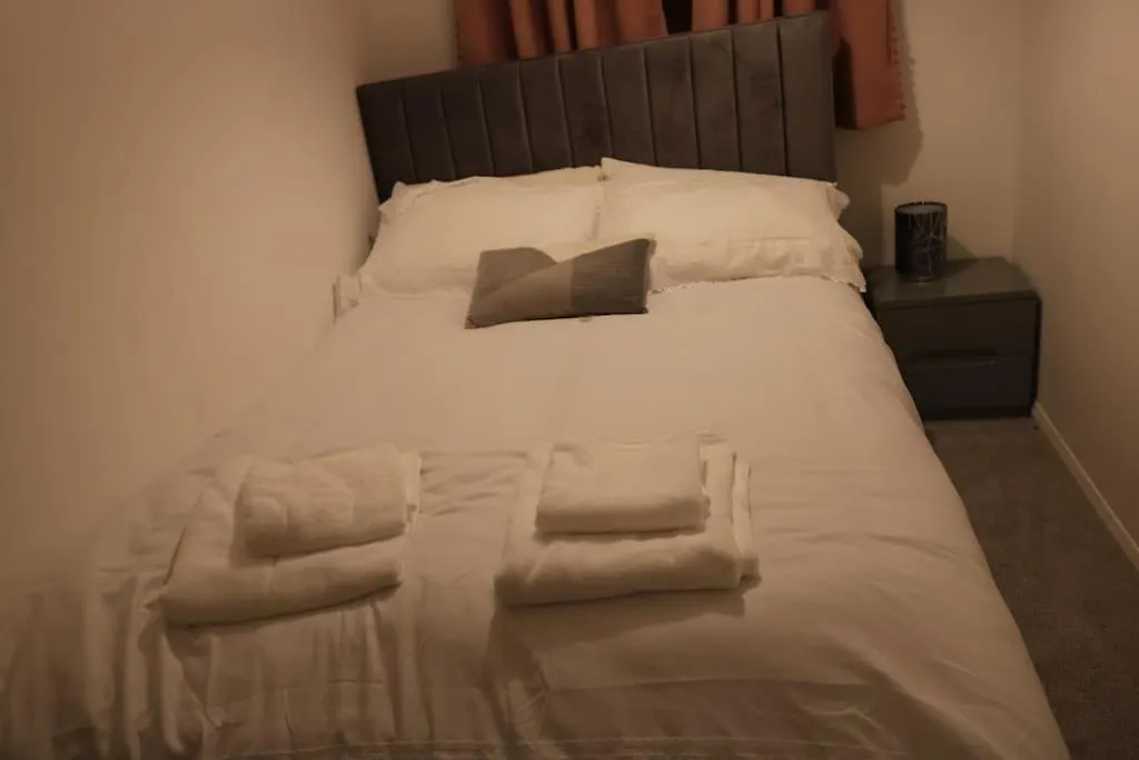 Holiday home Entire -4 Bedrooms Detached House With Driveway Nottingham United Kingdom
